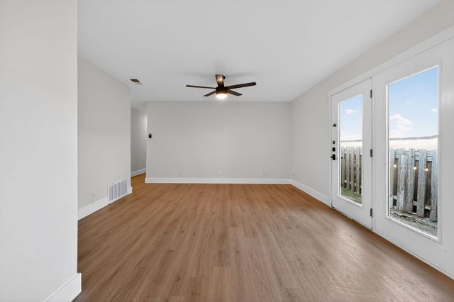 5928 SIGNAL PT, Austin, TX 78724