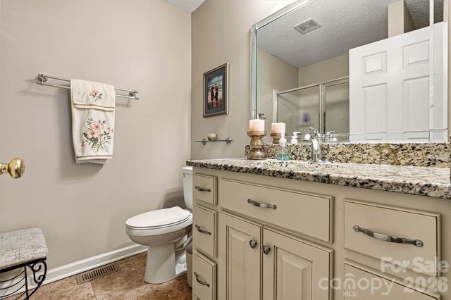 215 Towne Court NW, Conover, NC 28613