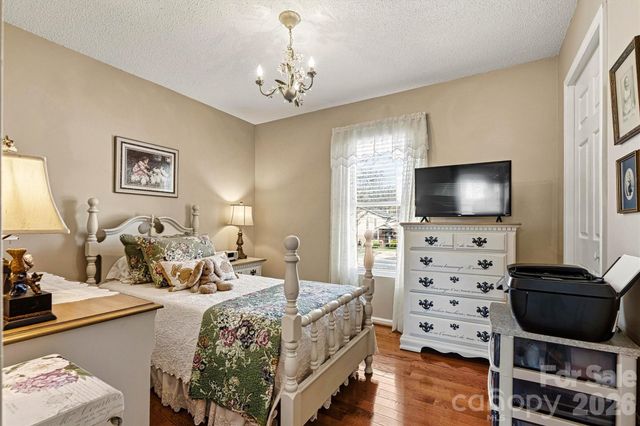 215 Towne Court NW, Conover, NC 28613