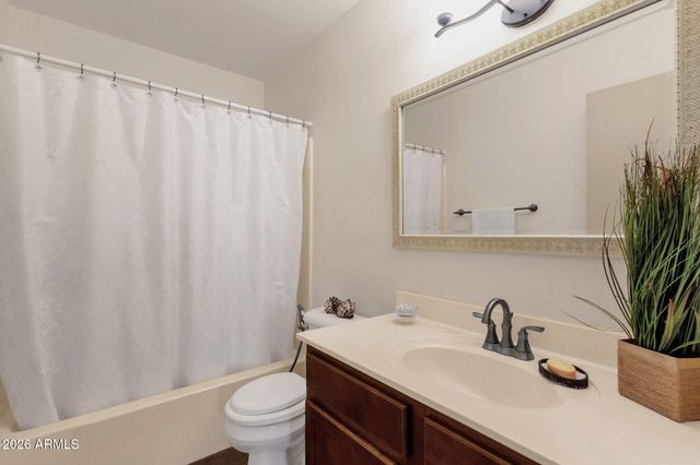 6437 S 43RD Place, Phoenix, AZ 85042