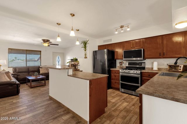 6437 S 43RD Place, Phoenix, AZ 85042