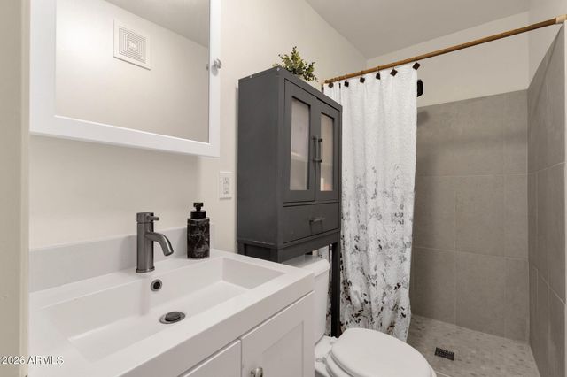 6437 S 43RD Place, Phoenix, AZ 85042