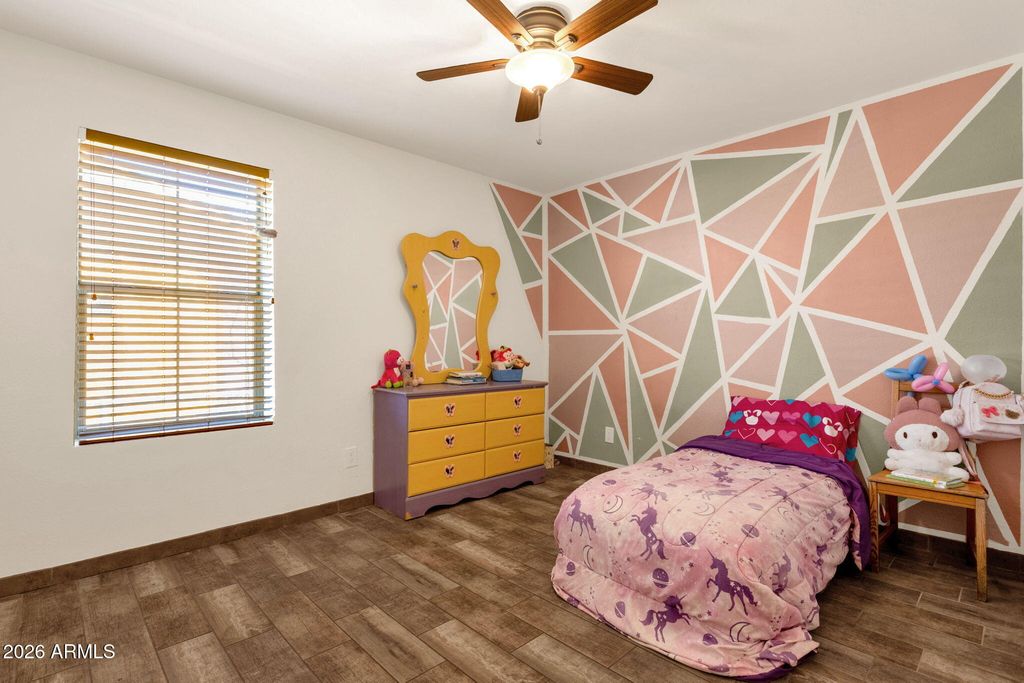 Image 11 of property listing at 6437 S 43RD Place, Phoenix, AZ 85042