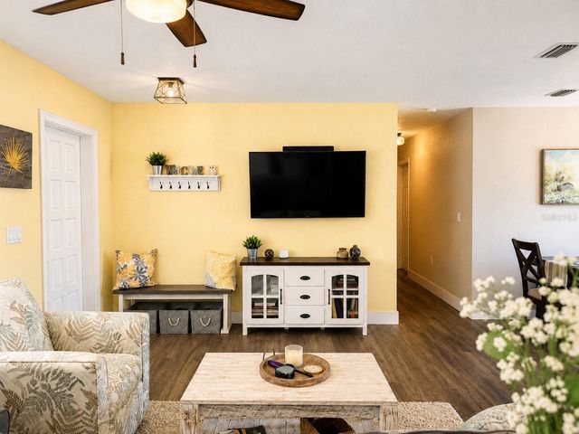 3913 W LEILA AVENUE, Tampa, FL 33616