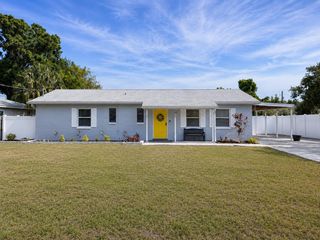 3913 W LEILA AVENUE, Tampa, FL 33616