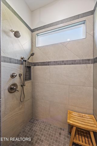 1118 Hileah Drive, Crossville, TN 38572