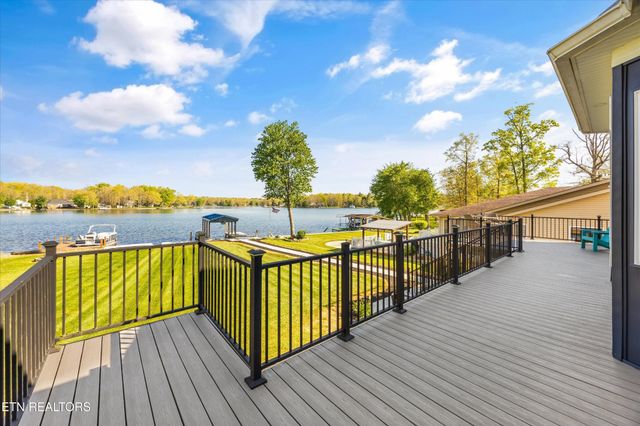 1118 Hileah Drive, Crossville, TN 38572