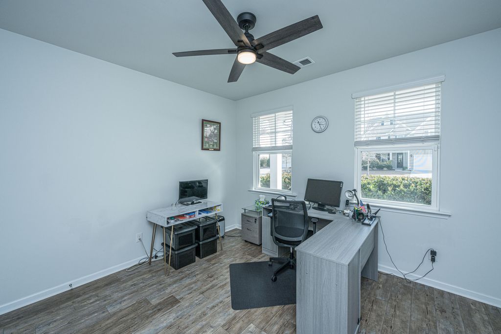 Image 20 of property listing at 2750 Sunrose Lane, Johns Island, SC 29455