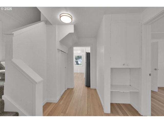 455 S 38TH St, Springfield, OR 97478