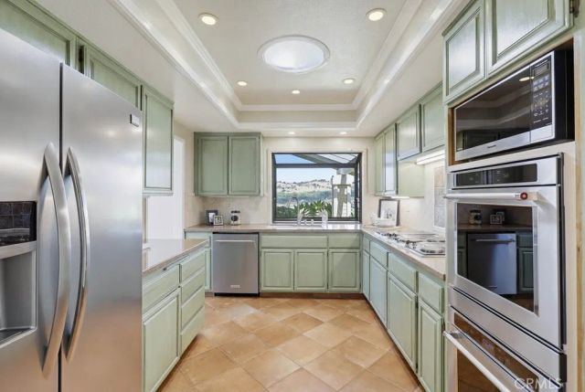 22 Morning Sun, Irvine, CA 92603