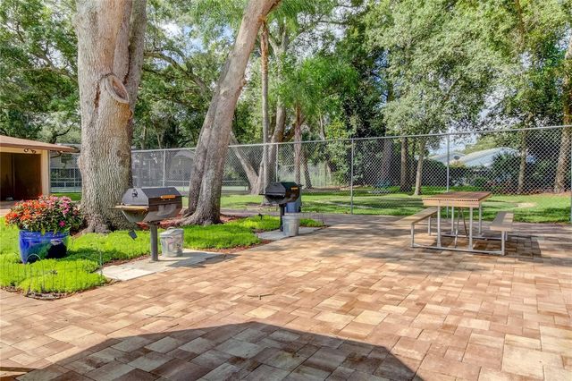 3295 FOX CHASE 105, Palm Harbor, FL 34683