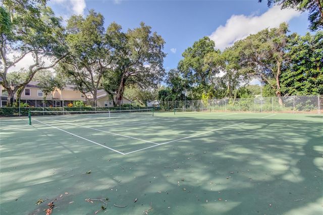 3295 FOX CHASE 105, Palm Harbor, FL 34683