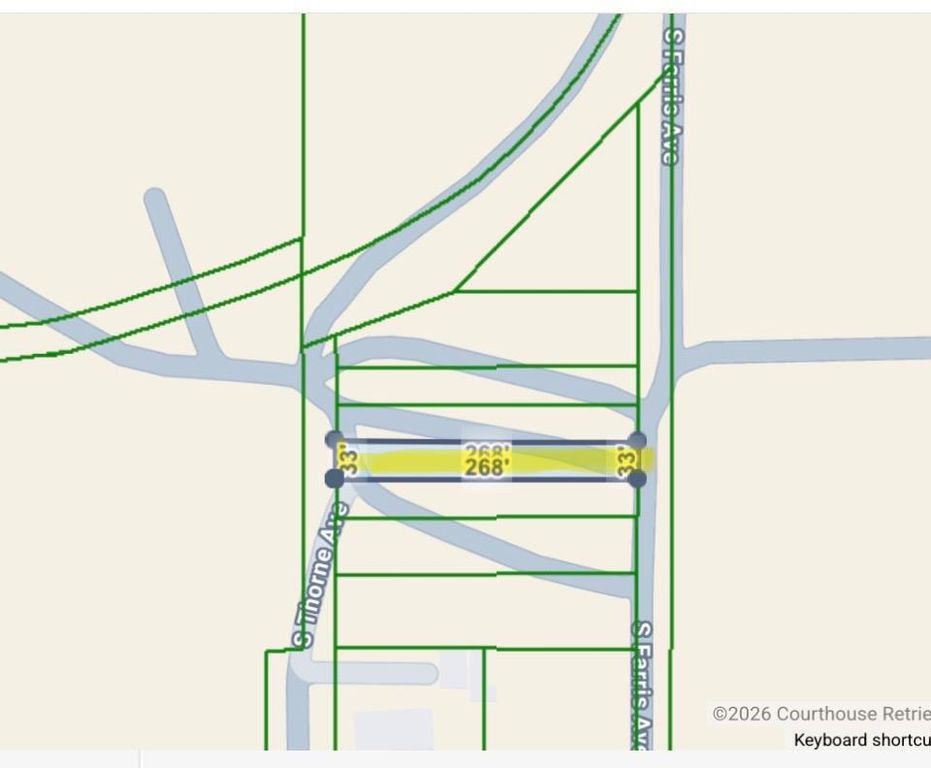 Image 3 of property listing at 2300 S Farris Avenue, Fresno, CA 93724