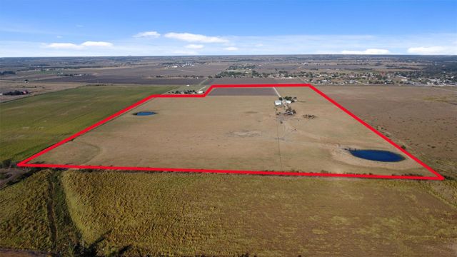 19919 Fm 973 RD N, Coupland, TX 78615