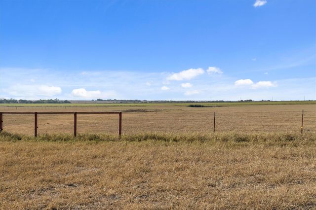 19919 Fm 973 RD N, Coupland, TX 78615
