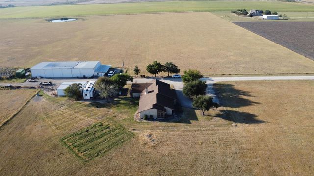 19919 Fm 973 RD N, Coupland, TX 78615