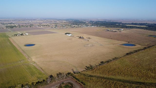 19919 Fm 973 RD N, Coupland, TX 78615