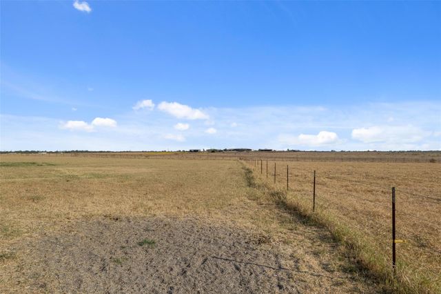 19919 Fm 973 RD N, Coupland, TX 78615
