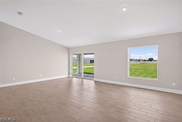 2116 NW 3rd AVE, Cape Coral, FL 33993
