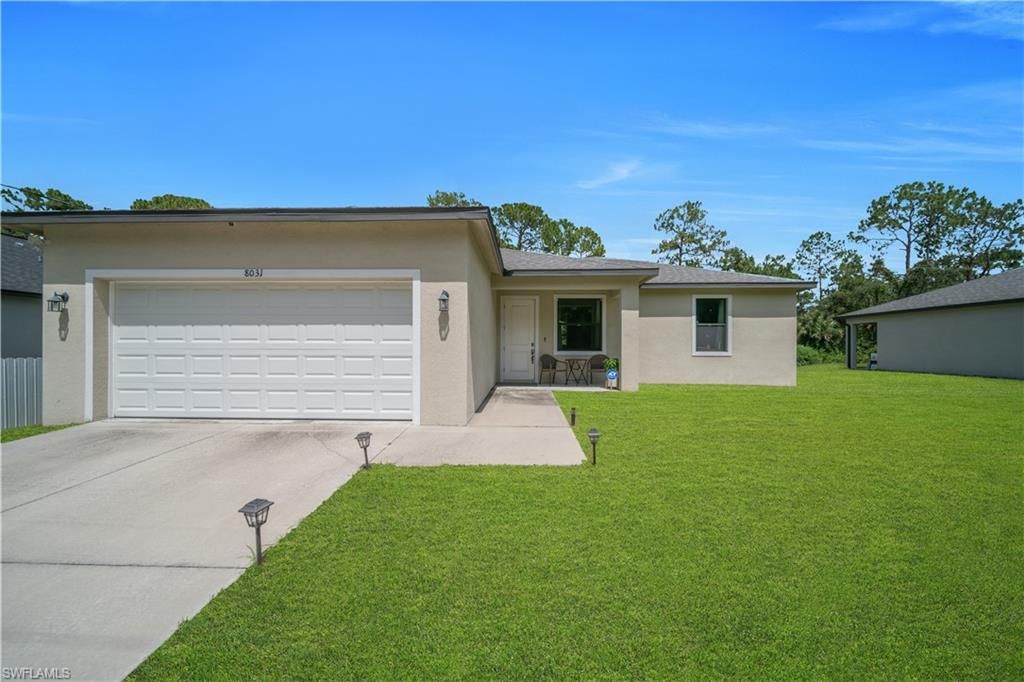 8031 Sandy CIR, LABELLE, FL 33935 — exterior