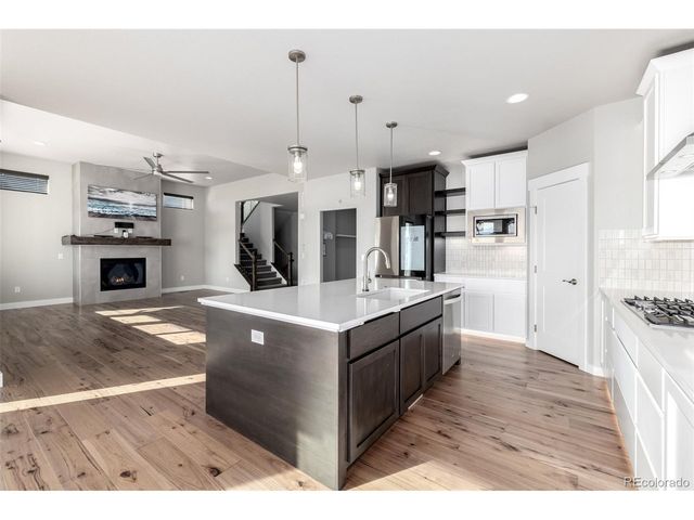 23814 E 36th Pl, Aurora, CO 80019