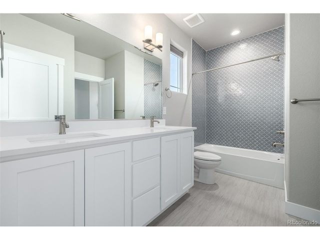 23814 E 36th Pl, Aurora, CO 80019