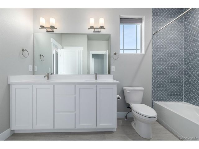 23814 E 36th Pl, Aurora, CO 80019