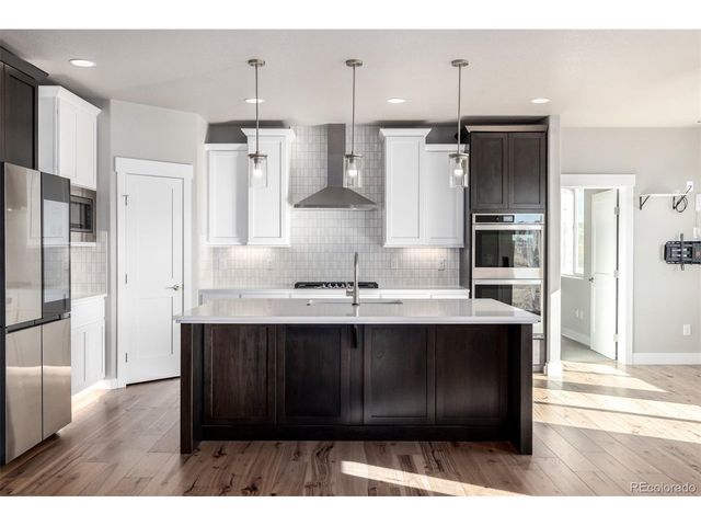 23814 E 36th Pl, Aurora, CO 80019