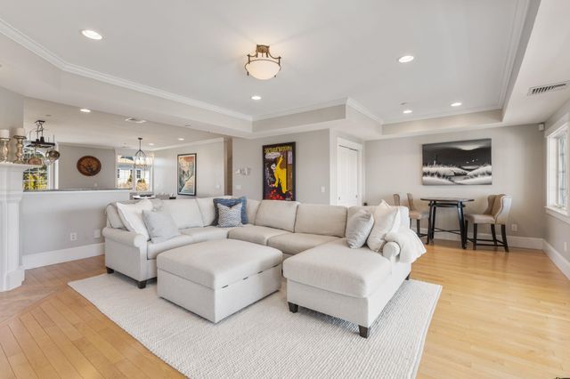 19 Bridge St Unit 3, Kittery, ME 03904