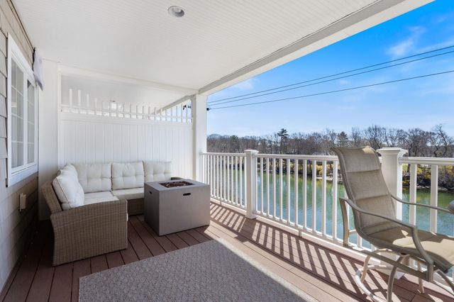 19 Bridge St Unit 3, Kittery, ME 03904