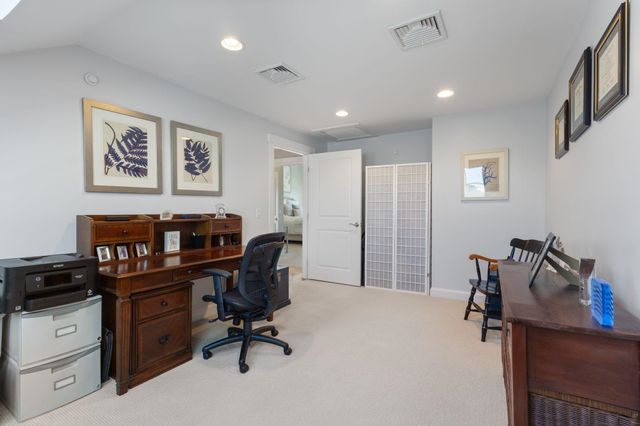 19 Bridge St Unit 3, Kittery, ME 03904