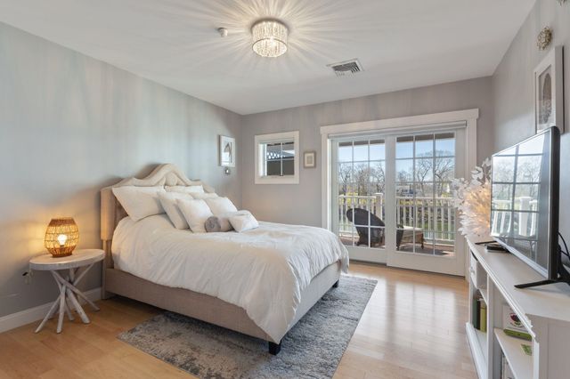 19 Bridge St Unit 3, Kittery, ME 03904