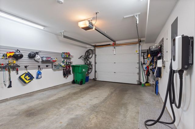 19 Bridge St Unit 3, Kittery, ME 03904