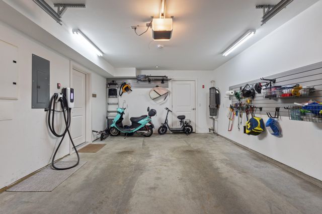 19 Bridge St Unit 3, Kittery, ME 03904