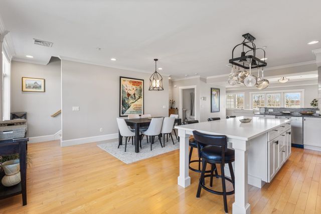 19 Bridge St Unit 3, Kittery, ME 03904