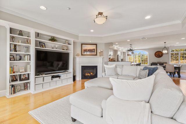 19 Bridge St Unit 3, Kittery, ME 03904
