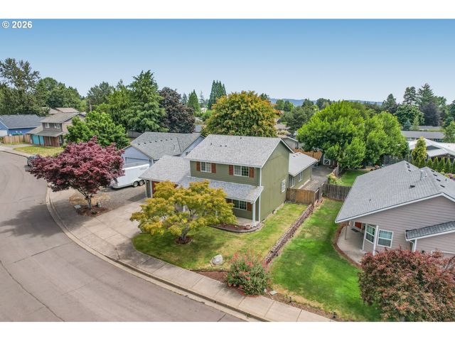 1233 Sw FIR Ct, Dundee, OR 97115