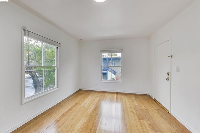 1207 University Ave, Berkeley, CA 94702