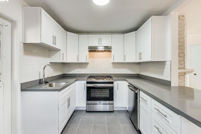 1207 University Ave, Berkeley, CA 94702