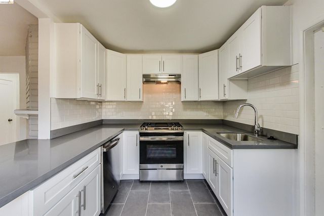 1207 University Ave, Berkeley, CA 94702