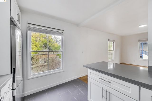 1207 University Ave, Berkeley, CA 94702