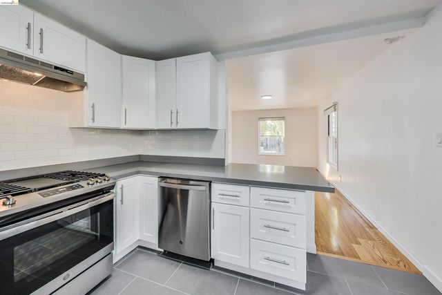 1207 University Ave, Berkeley, CA 94702