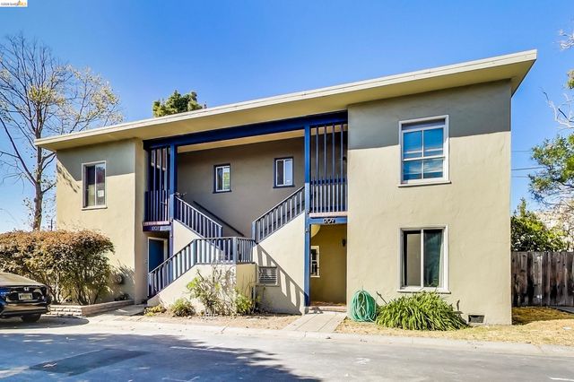 1207 University Ave, Berkeley, CA 94702