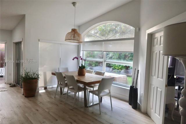 5862 NW 113th Pl 5862, Doral, FL 33178