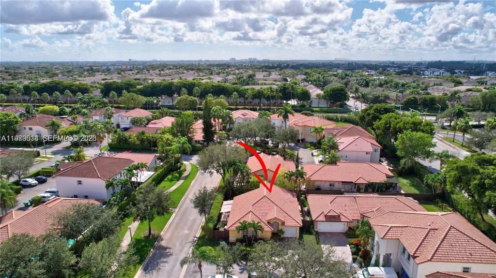 5862 NW 113th Pl 5862, Doral, FL 33178
