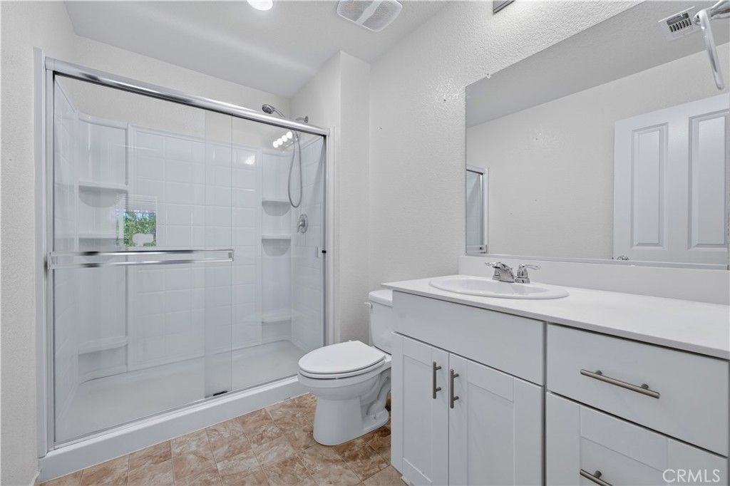 Image 16 of property listing at 15 Cully Court, Oroville, CA 95965