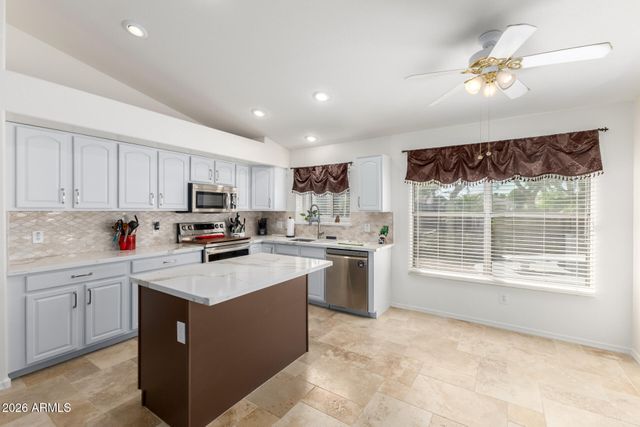 6448 W TONTO Drive, Glendale, AZ 85308