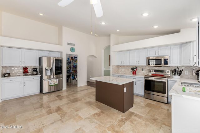 6448 W TONTO Drive, Glendale, AZ 85308