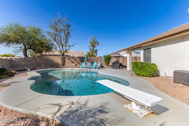 6448 W TONTO Drive, Glendale, AZ 85308