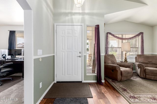 6448 W TONTO Drive, Glendale, AZ 85308